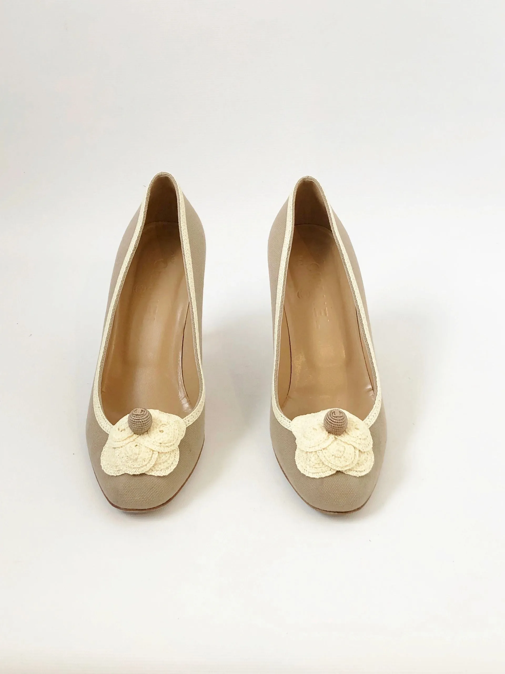 Chanel Canvas Camellia Pump Size 38 It (8 Us)
