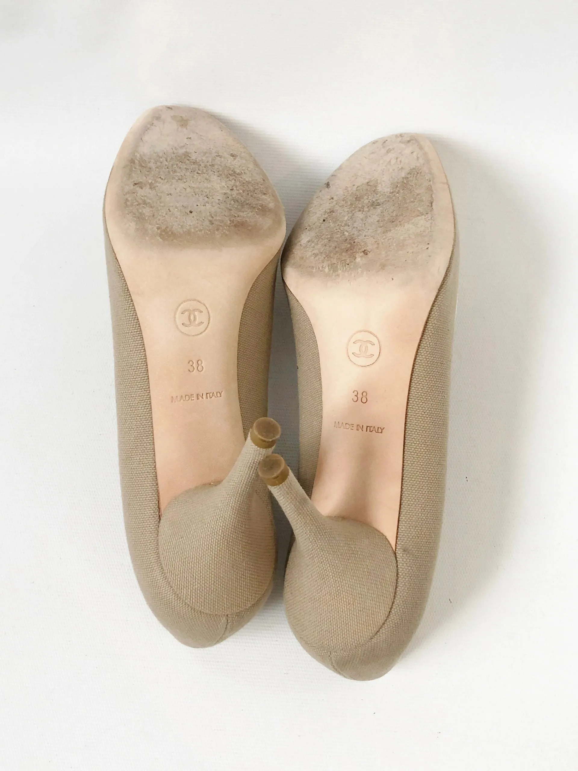 Chanel Canvas Camellia Pump Size 38 It (8 Us)