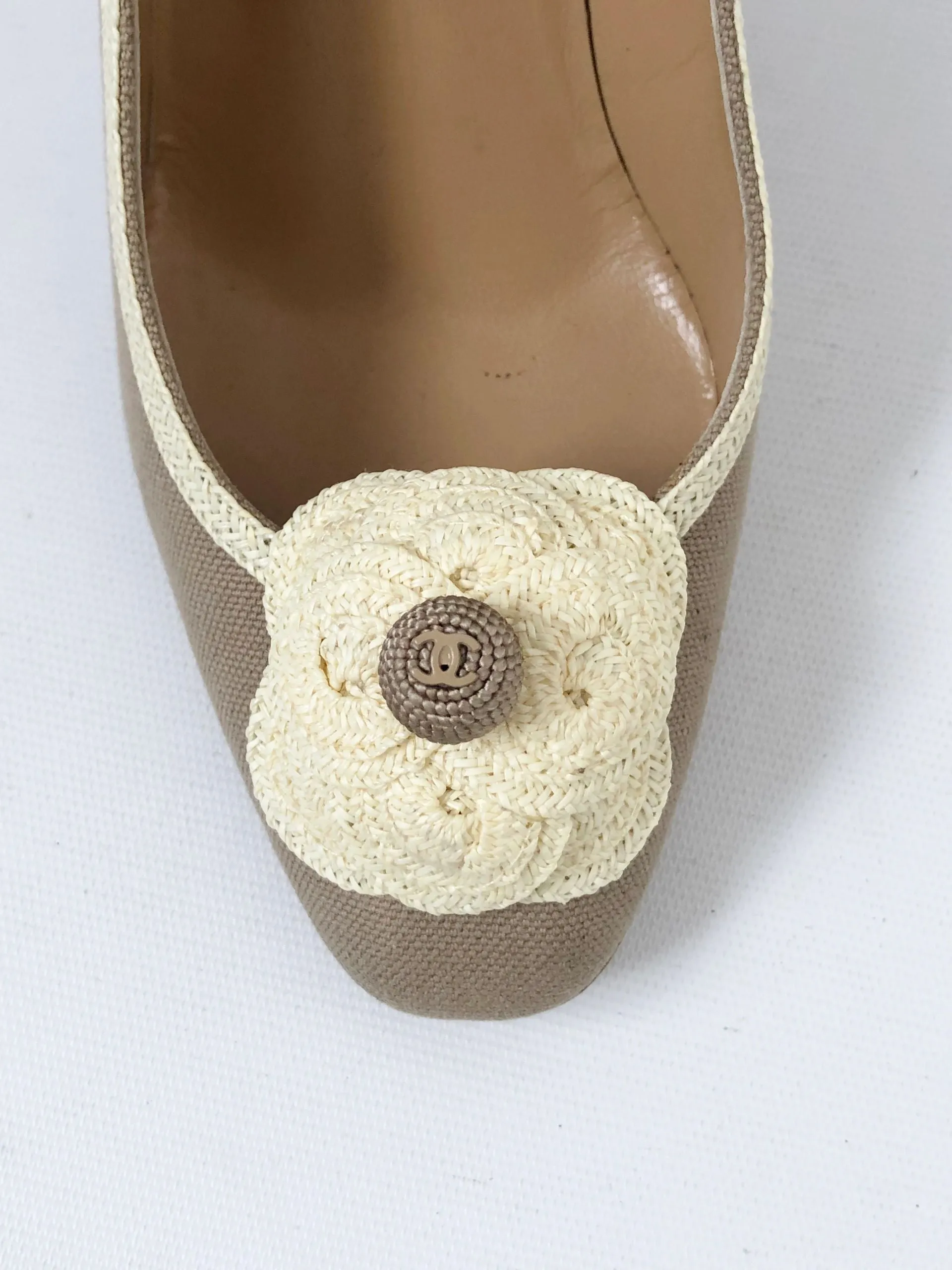 Chanel Canvas Camellia Pump Size 38 It (8 Us)