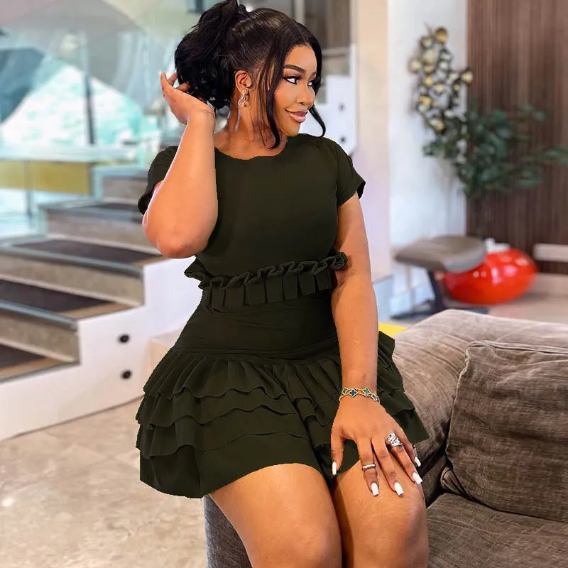 Chic Tiered Pleated Short Dress with Playful Ruffle Details