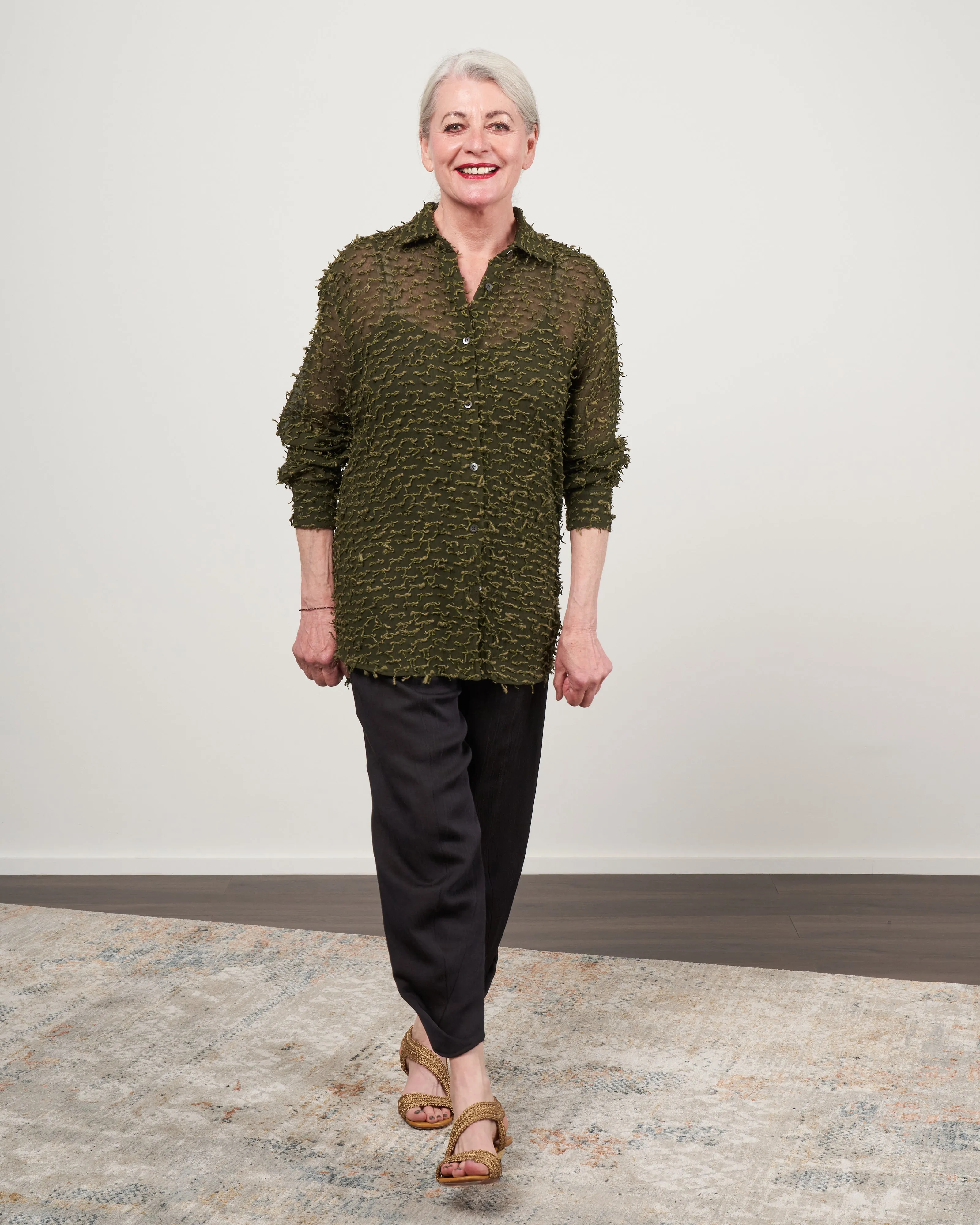 cropped akeo pant - black linen drape