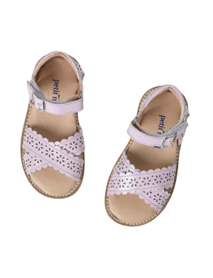 Crossover Scallop Flower - Iris Patent