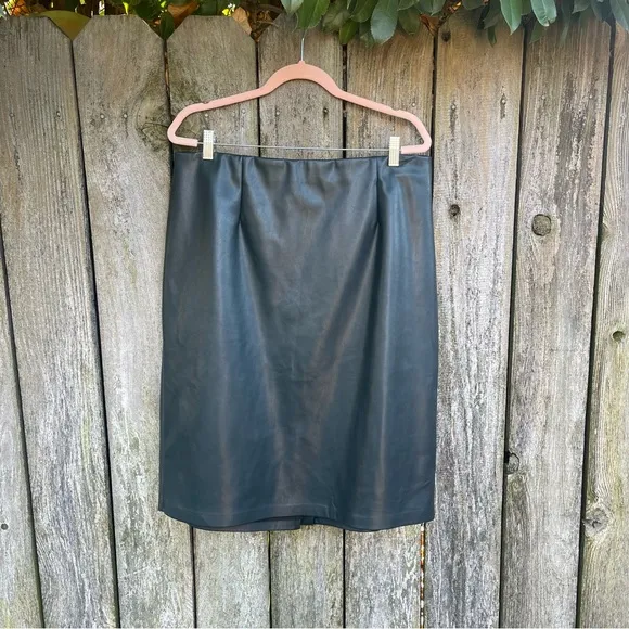 Eloquii/ Teal / Faux Leather Pencil Skirt / 18