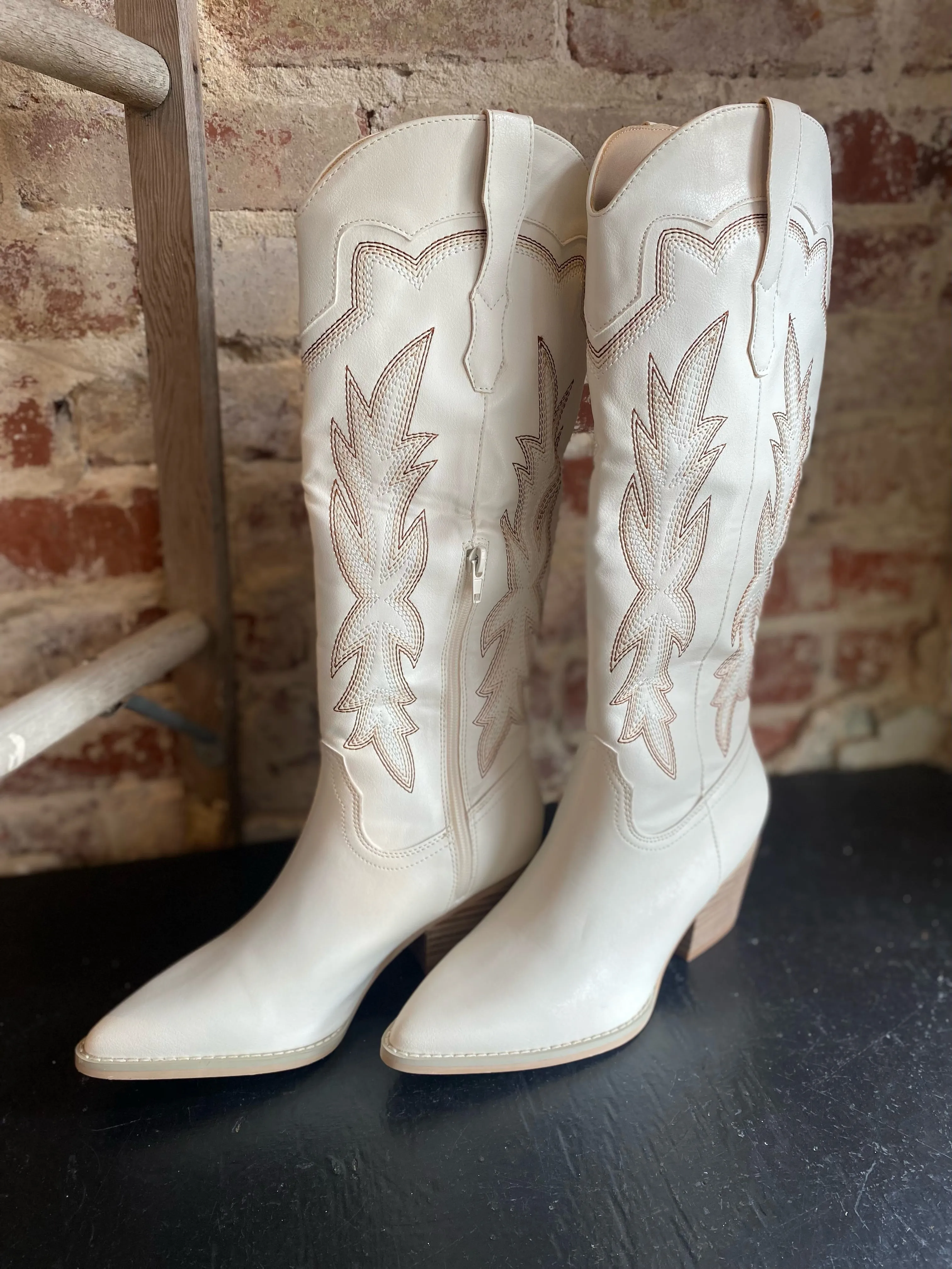 Embroidered Cowboy Boots- White