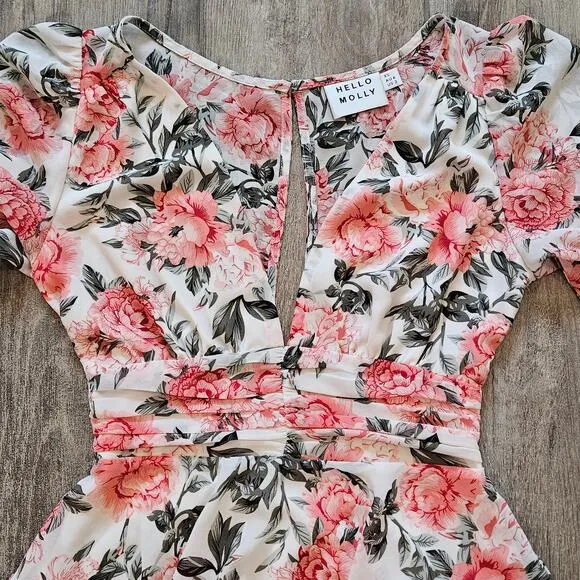HELLO MOLLY Miami Love Dress Womens Size XS US 2 White Floral Flowy Tiered Mini