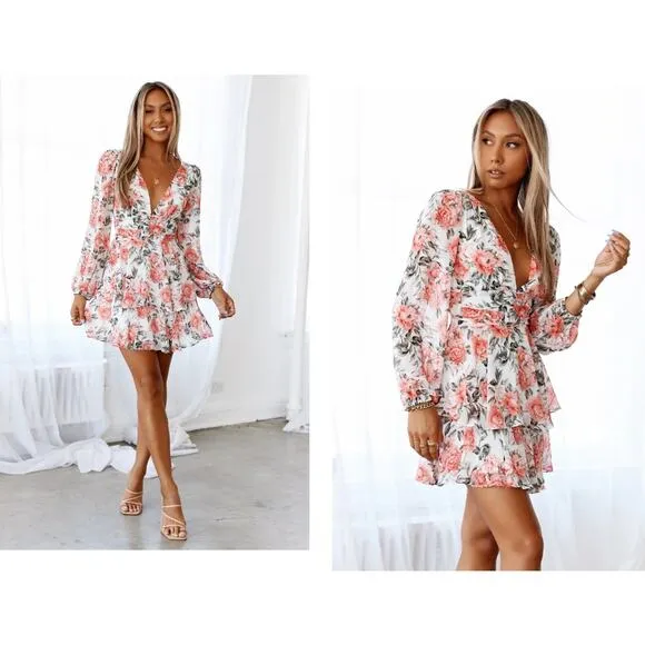 HELLO MOLLY Miami Love Dress Womens Size XS US 2 White Floral Flowy Tiered Mini