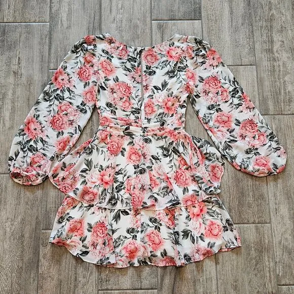 HELLO MOLLY Miami Love Dress Womens Size XS US 2 White Floral Flowy Tiered Mini