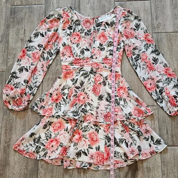 HELLO MOLLY Miami Love Dress Womens Size XS US 2 White Floral Flowy Tiered Mini