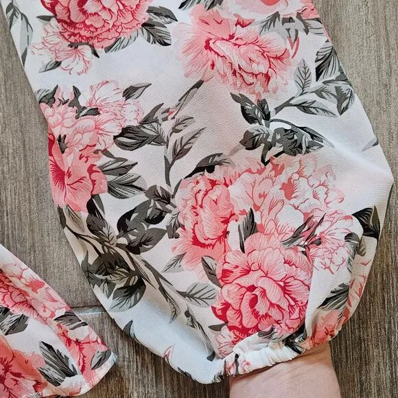 HELLO MOLLY Miami Love Dress Womens Size XS US 2 White Floral Flowy Tiered Mini