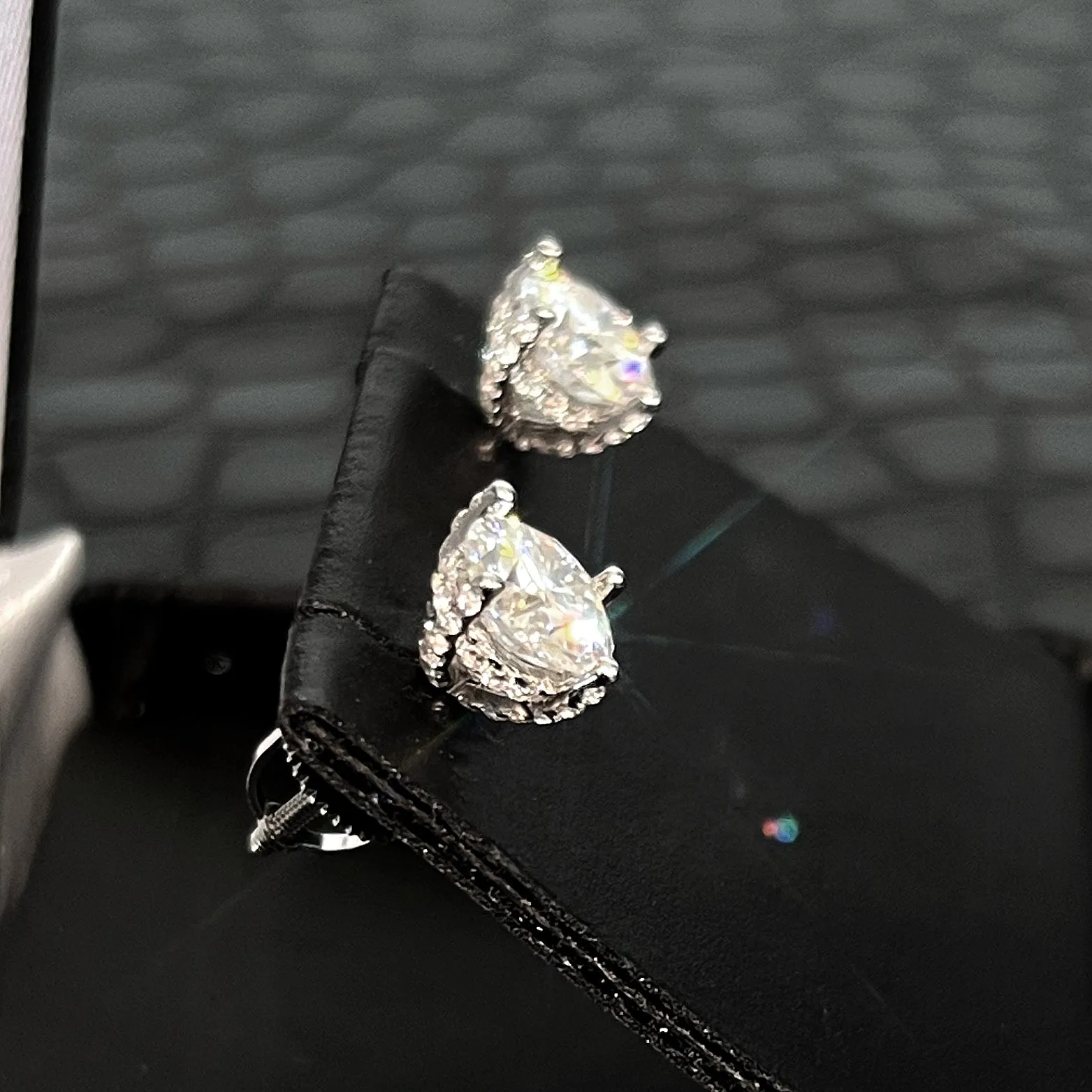 Luxury Edition VVS1 Certified Moissanite
