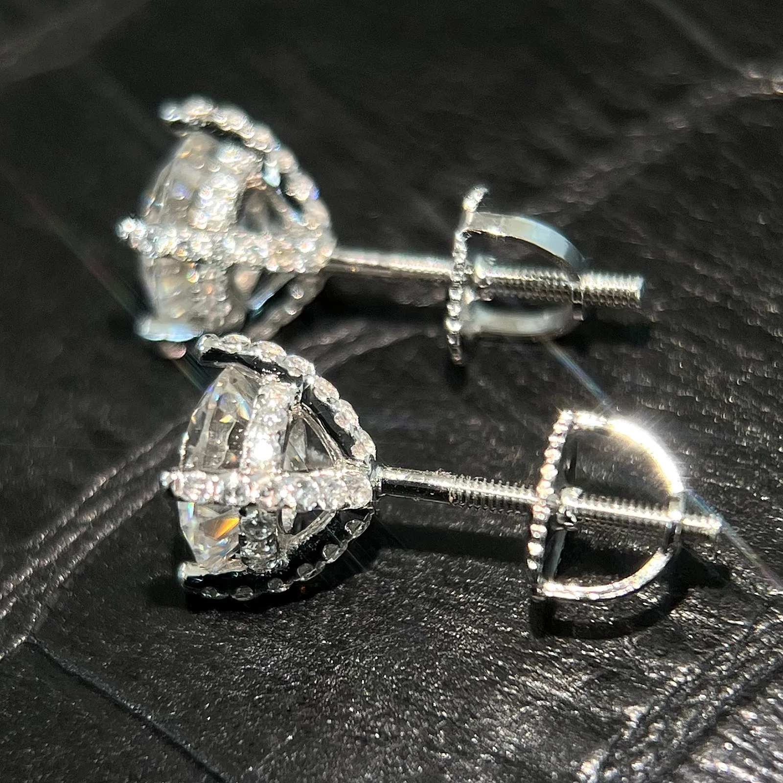 Luxury Edition VVS1 Certified Moissanite