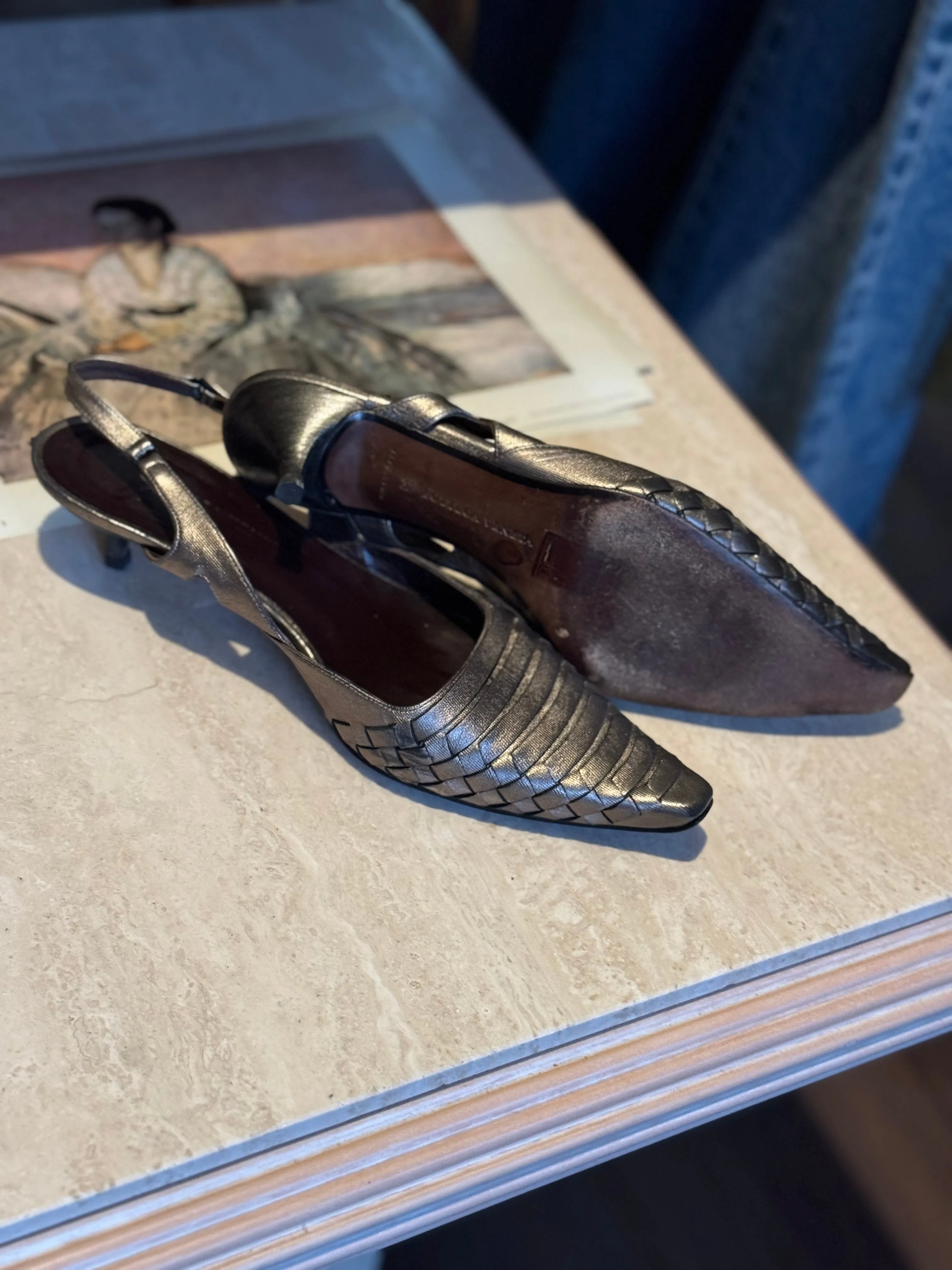 Pre-loved Bottega Veneta Metallic Woven Kitten Heels
