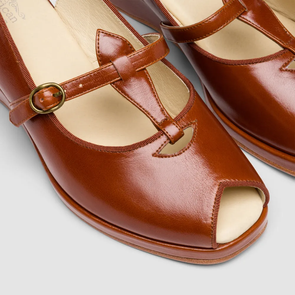 PRE-ORDER Betty Vintage Sandals (Walnut)