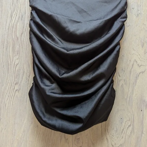 Revolve Generation Love Black Mika Black Satin Skirt size 0