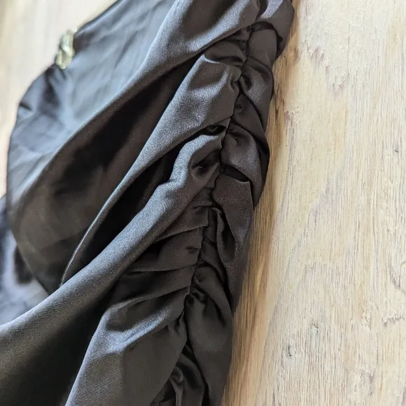 Revolve Generation Love Black Mika Black Satin Skirt size 0