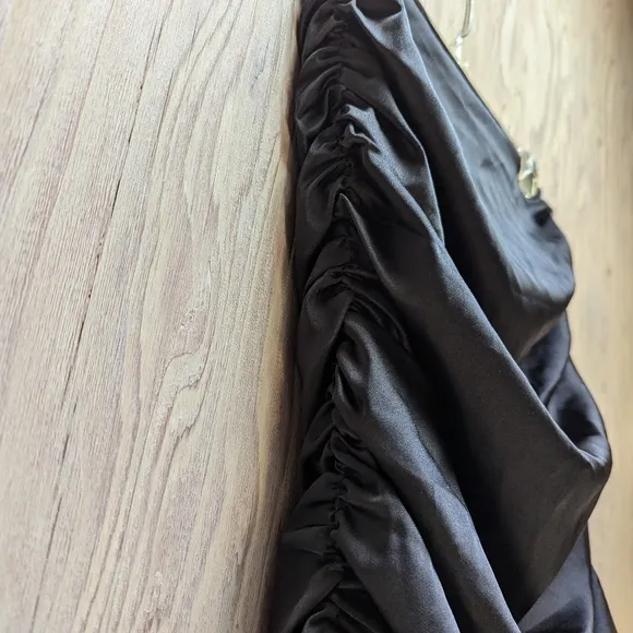 Revolve Generation Love Black Mika Black Satin Skirt size 0