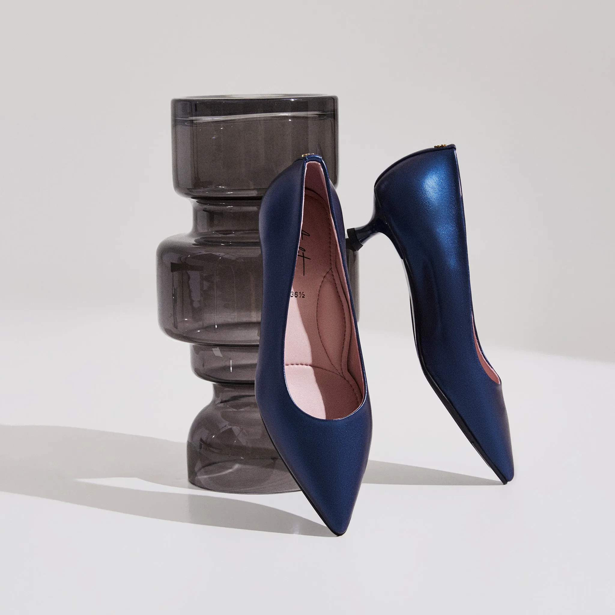 ROMY - NAVY - LEATHER