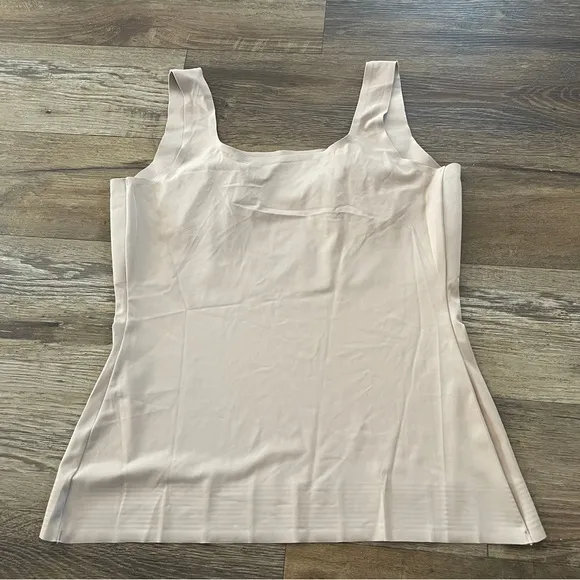 Ruby Ribbon Sleek Shape Tank fawn 42