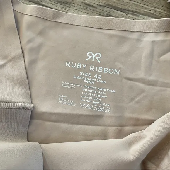 Ruby Ribbon Sleek Shape Tank fawn 42