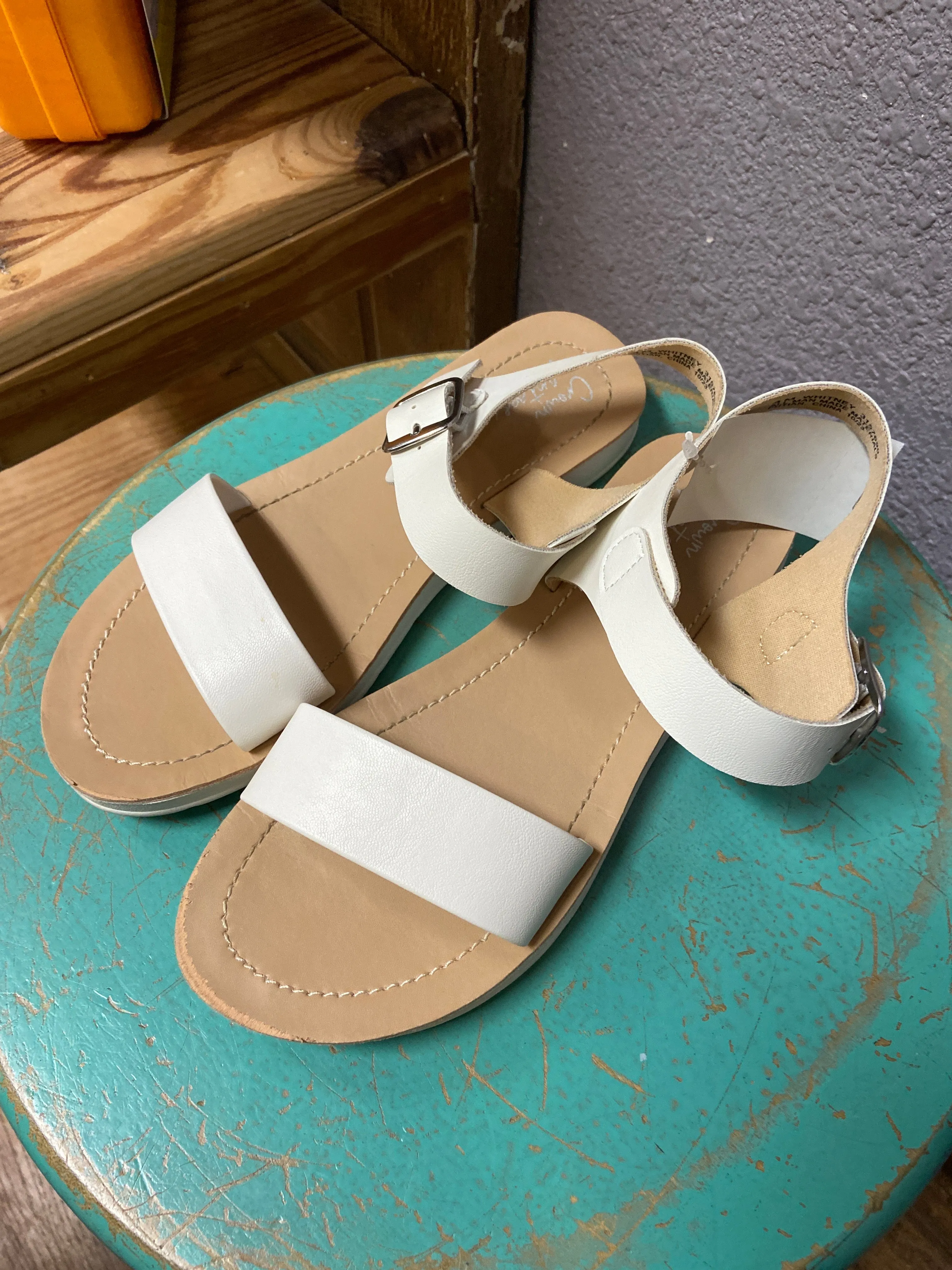 SANDAL-4Y
