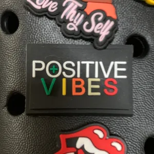 SHOE CHARMS - POSITIVE VIBES