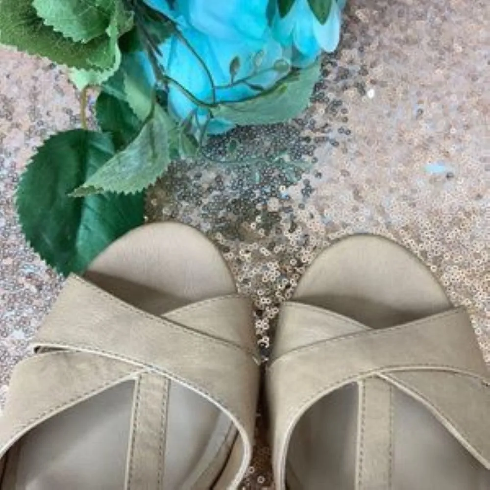 Sun   Stone Tan Jamie T-Strap Platform Dress Sandals 10