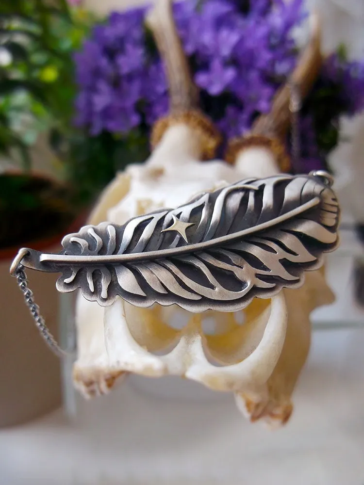 The Feather Necklace