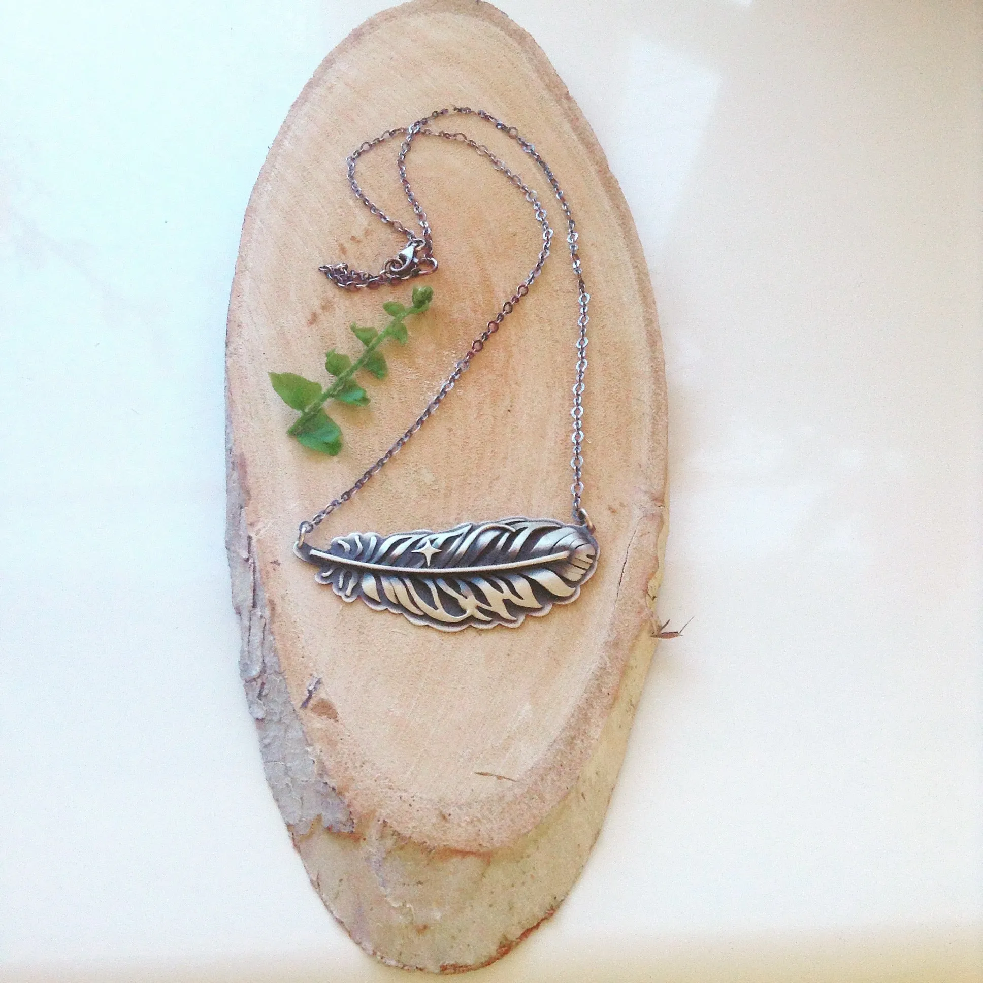 The Feather Necklace