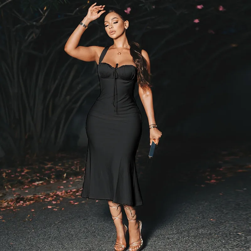 Timeless Elegance Bodycon Midi Dress with Bustier Detail and Flowing Hem