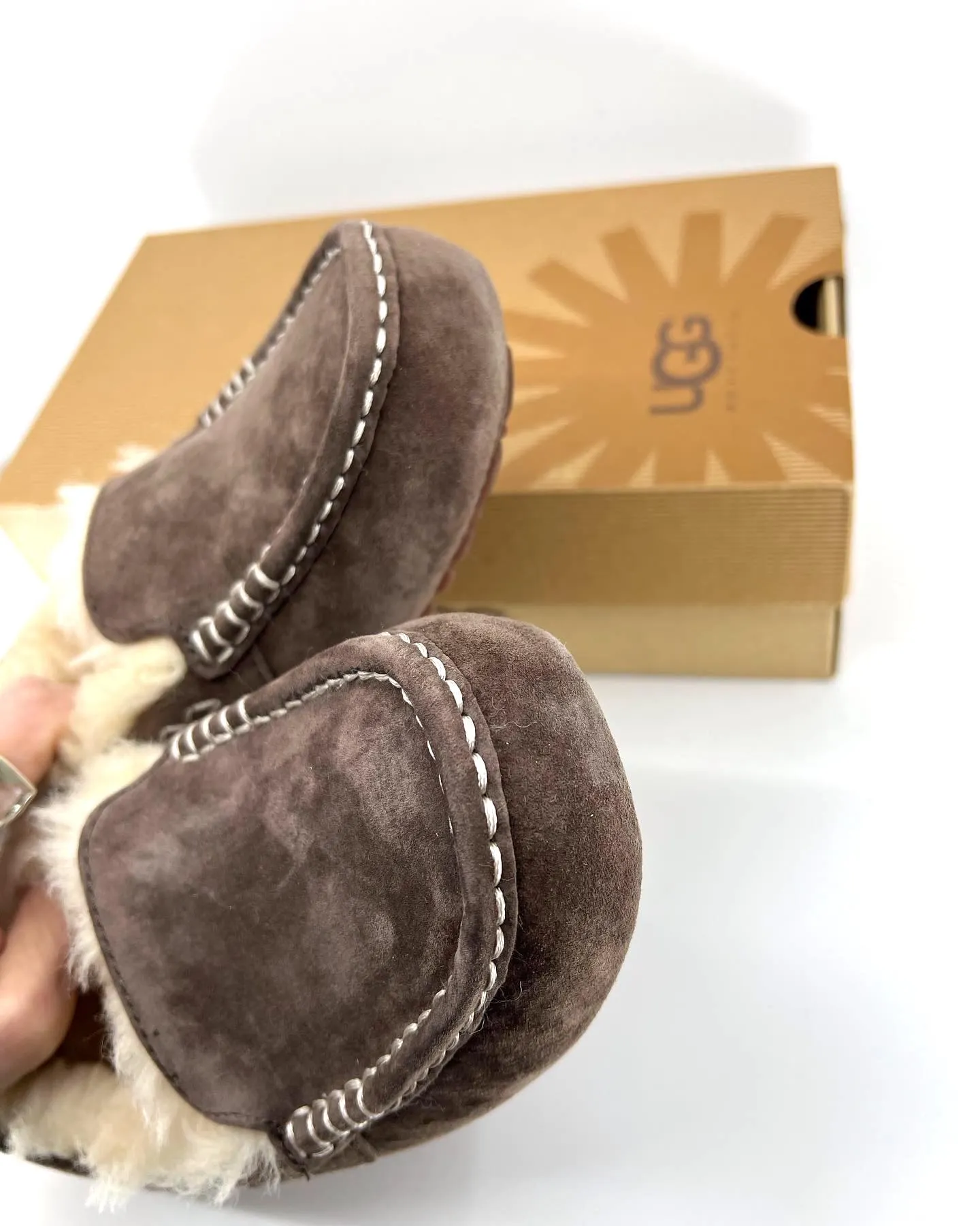 UGG ANSLEY SLIP-ON MOCCASIN SHOES