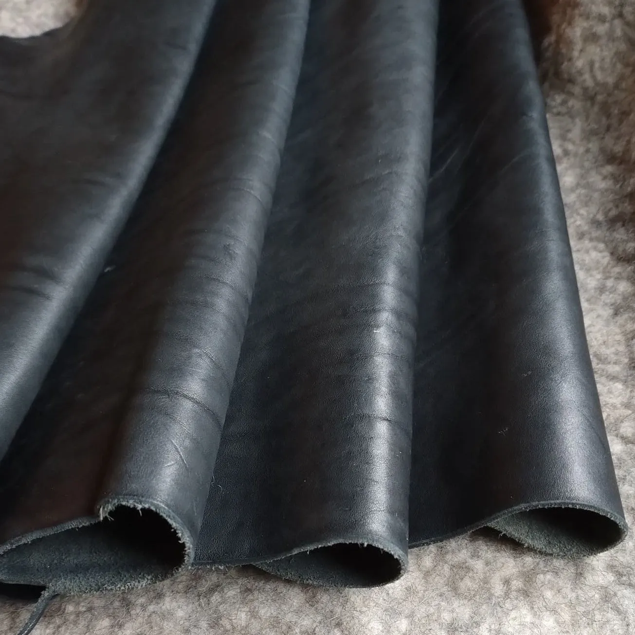 Very Soft Vegetable-Tanned Leather (Chemical-Free)