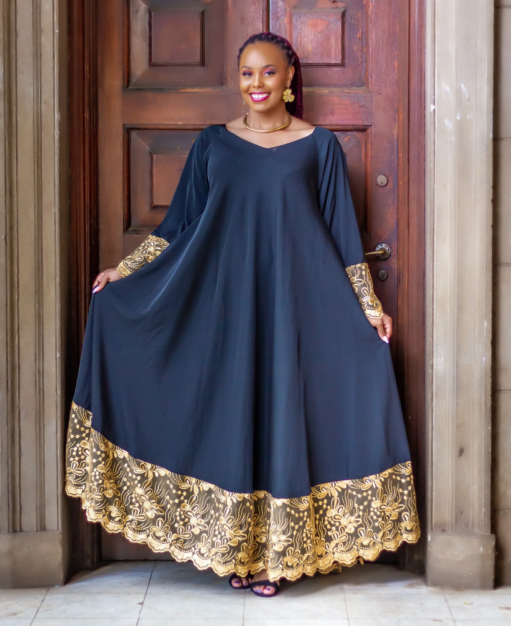 Waondo Arabic Dress Same Level- Black