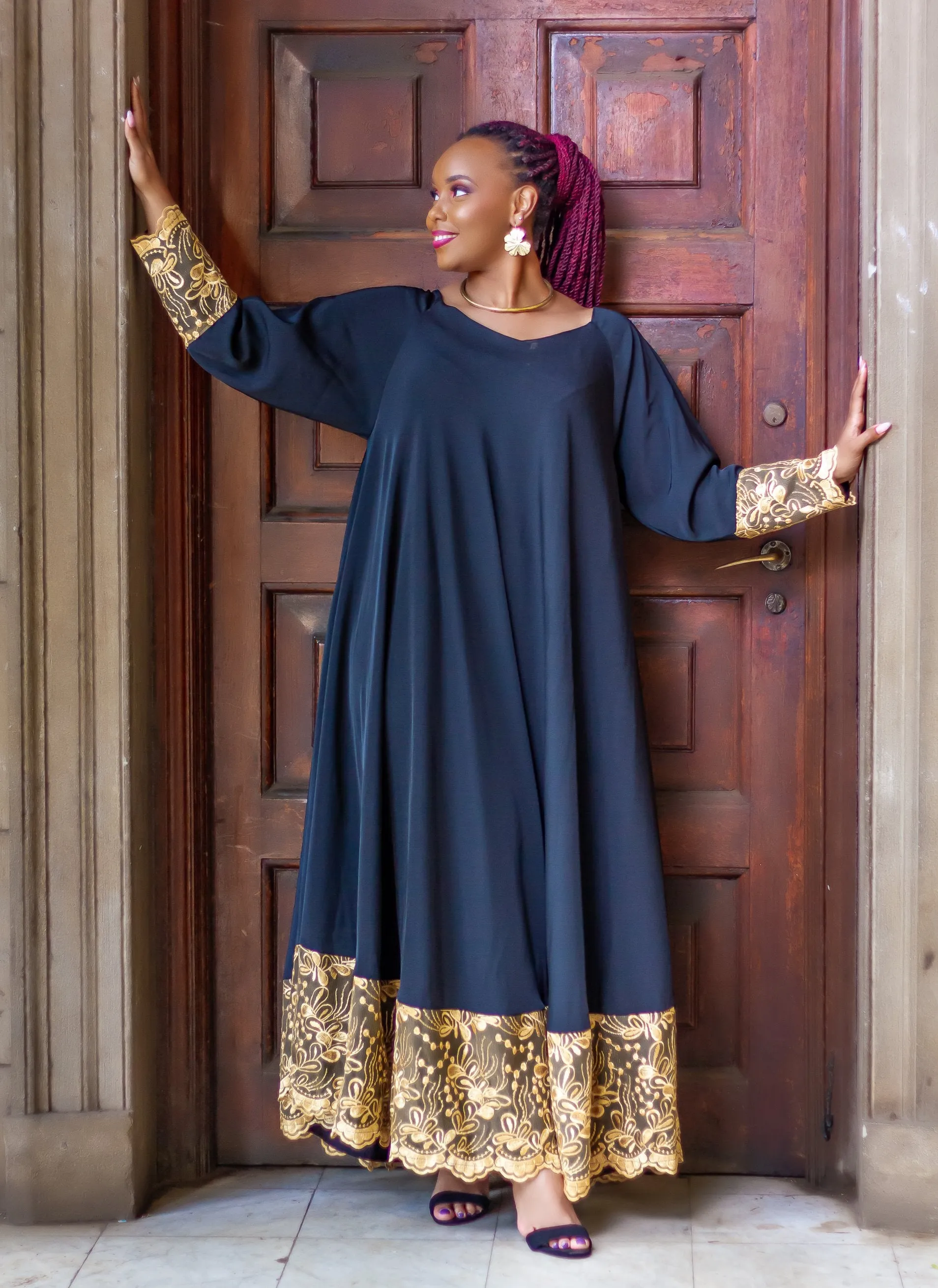 Waondo Arabic Dress Same Level- Black