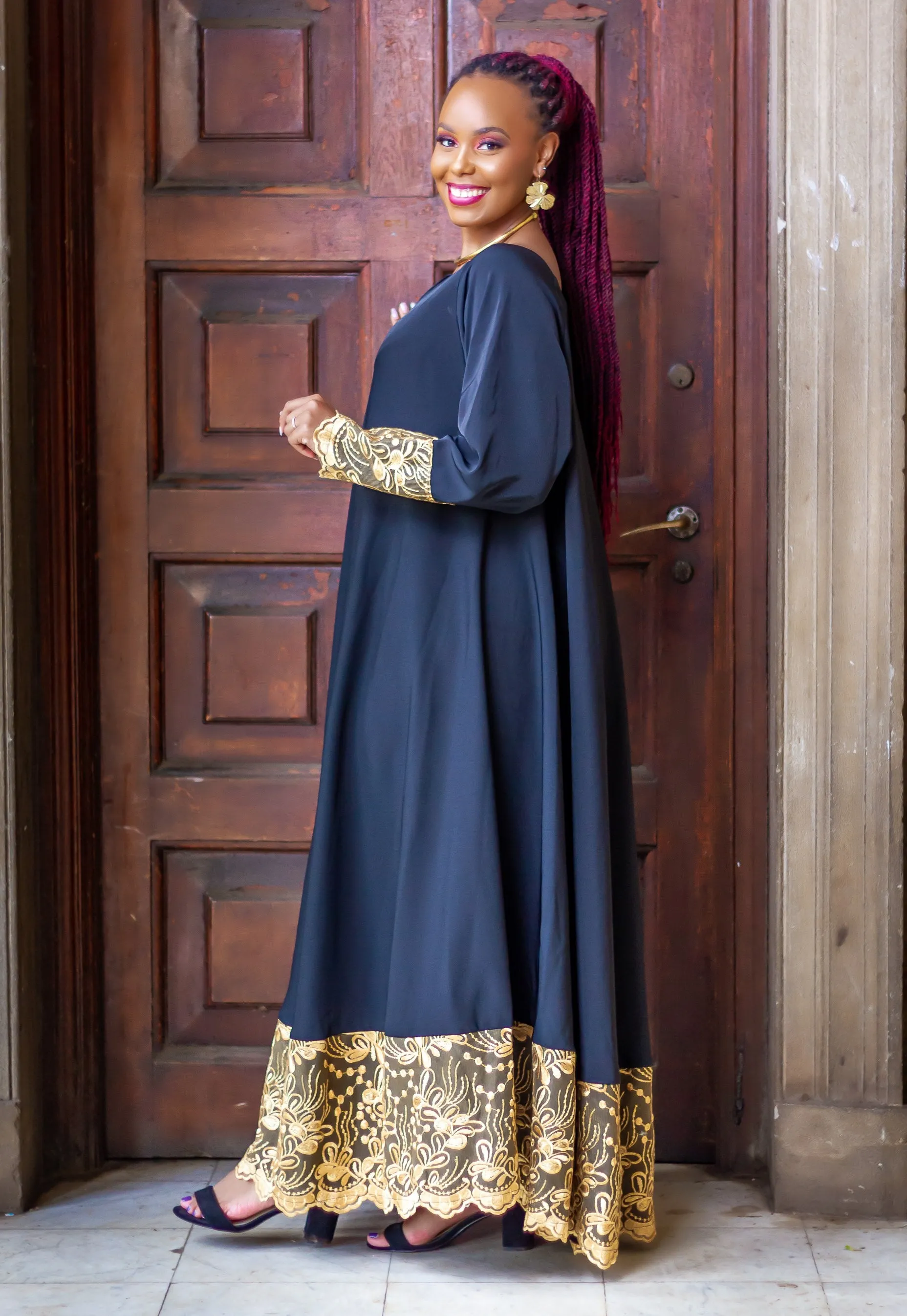 Waondo Arabic Dress Same Level- Black