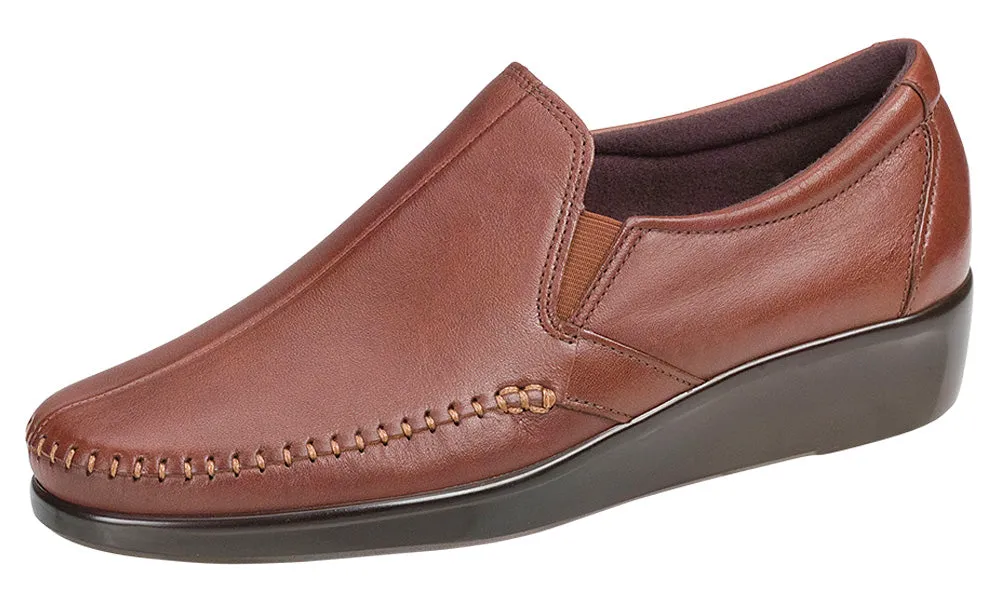 Women's Dream Slip On Loafer in Brown