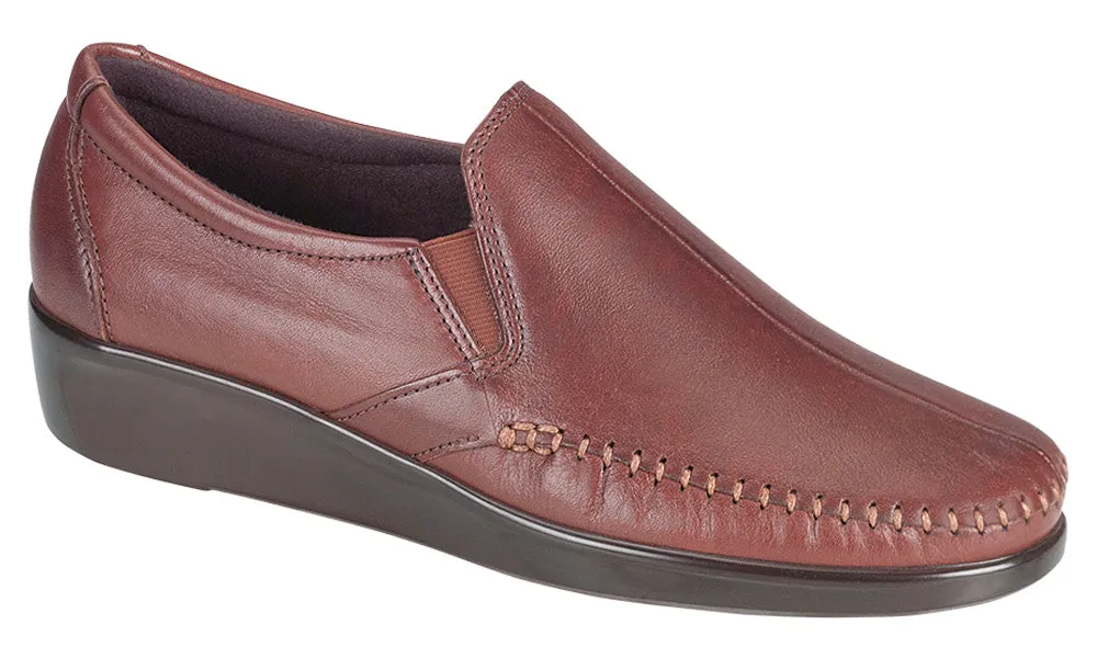 Women's Dream Slip On Loafer in Brown
