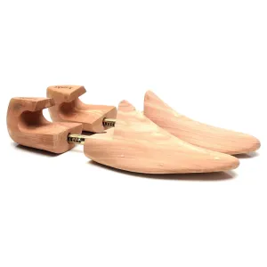 Wooden Shoe Trees UK 7